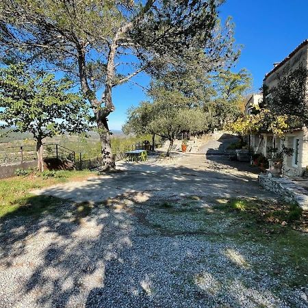 Le Castellas - Gite En Pleine Nature Montmirat Exterior foto